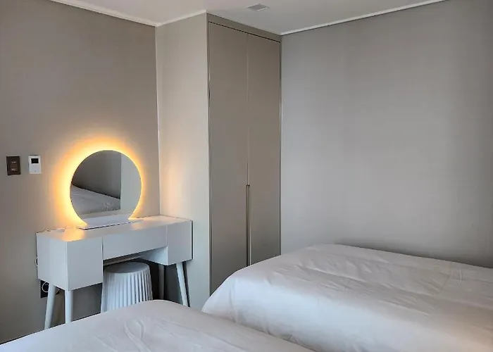Deluxe Twin Haeundae Elbon The Busan